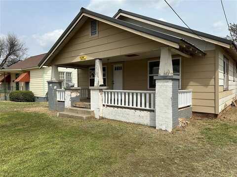 314 N Maryland Avenue, Mangum, OK 73554