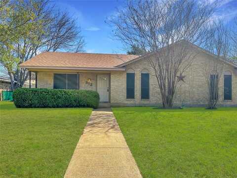 812 Monique, Cedar Hill, TX 75104