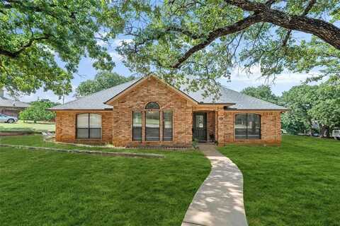 604 Willow Bend Street, Cleburne, TX 76031