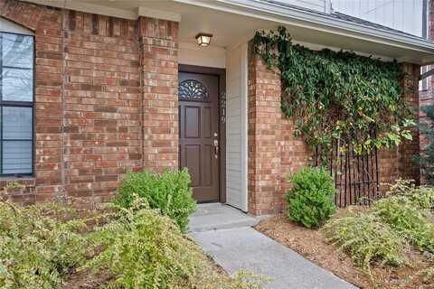2219 GREENVIEW Drive, Carrollton, TX 75010
