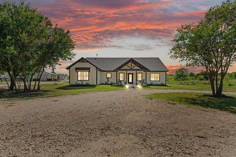 710 Valek Road, Ennis, TX 75119