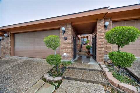 12 Village Green Court, Denison, TX 75020