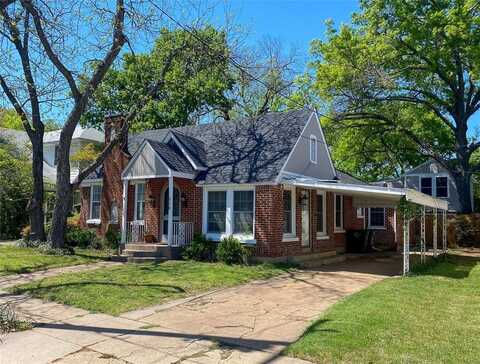 516 College Street, Cleburne, TX 76033