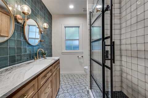 521 Texas Street, Denton, TX 76209