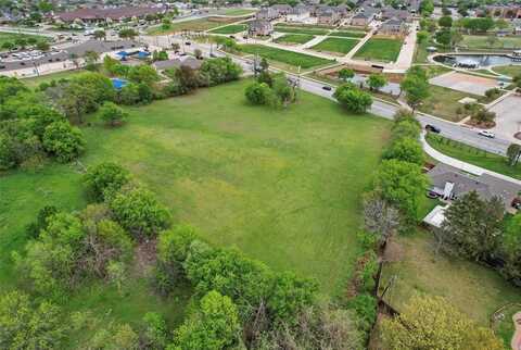 1721 N Walnut Creek Drive, Mansfield, TX 76063