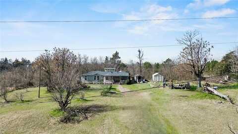 399 County Road 1452, Mount Pleasant, TX 75455