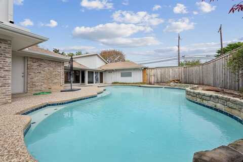 2100 Treehouse Lane, Plano, TX 75023