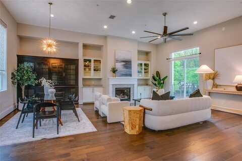 381 E Greenbriar Lane, Dallas, TX 75203