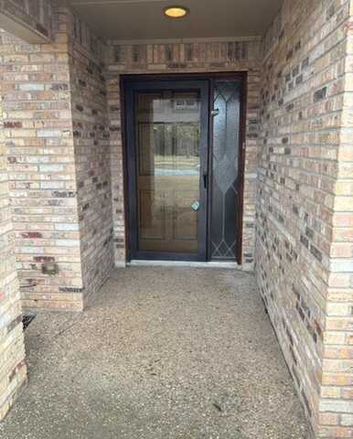 5719 Ridgerock Road, Fort Worth, TX 76132