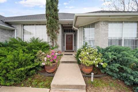 27 York Drive, Edgecliff Village, TX 76134