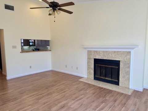 2733 Silver Creek Drive, Arlington, TX 76006