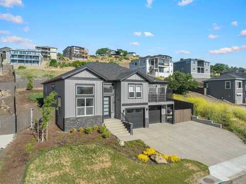 La Strada, MEDFORD, OR 97504