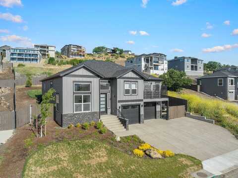 La Strada, MEDFORD, OR 97504