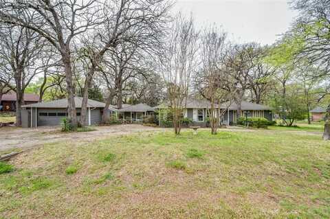 302 Comanche Drive, Gainesville, TX 76240