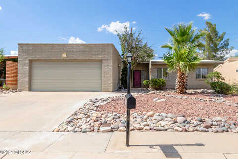 Greer, TUCSON, AZ 85704