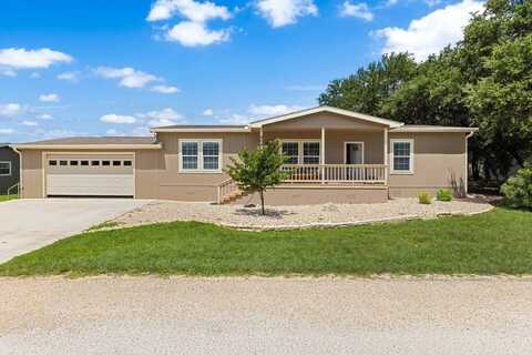 204 Windmill Oaks Avenue, Fredericksburg, TX 78624