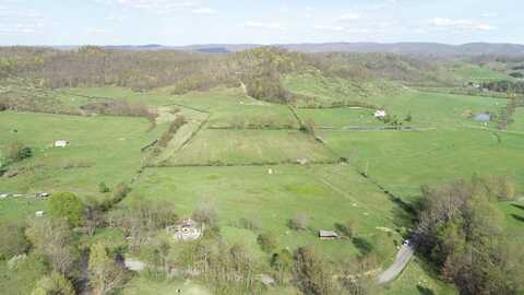 952 Claude Road, Thornton, WV 26440