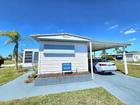 189 Sun Circle, Fort Myers, FL 33905