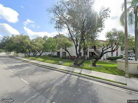 N Hiatus Rd, Pembroke Pines, FL 33026