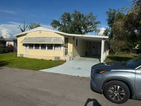 235 Country Lane, Plant City, FL 33565