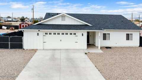 8276 E Loos Drive, Prescott Valley, AZ 86314