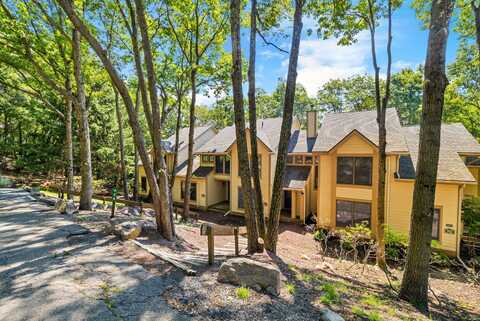 426 Oak Court, Tannersville, PA 18372