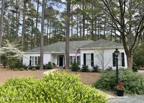 16 Ashkirk Drive, Pinehurst, NC 28374