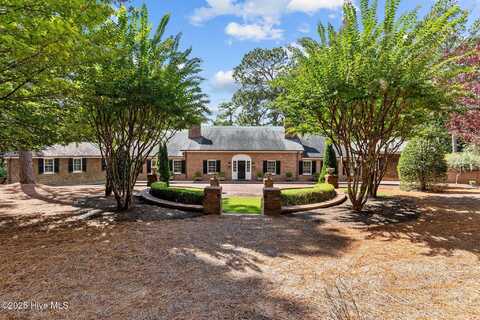 4 Augusta Way, Pinehurst, NC 28374