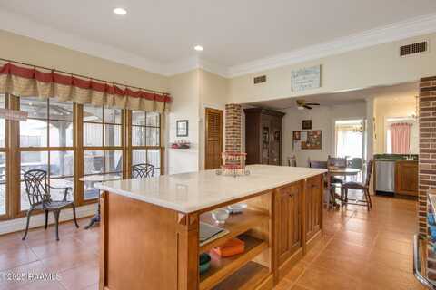 121 Beverly Drive, Lafayette, LA 70503