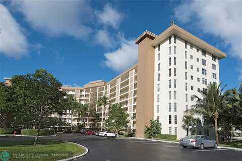 3051 N COURSE DR, Pompano Beach, FL 33069