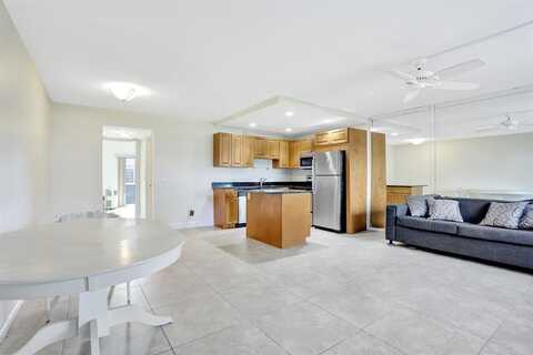 275 Markham M, Deerfield Beach, FL 33442