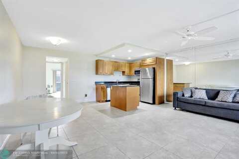 275 Markham M, Deerfield Beach, FL 33442