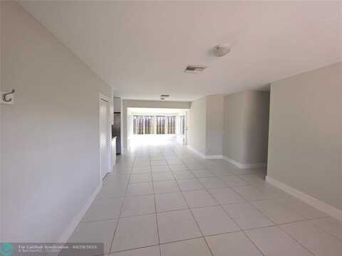 1291 NE 2nd St, Pompano Beach, FL 33060