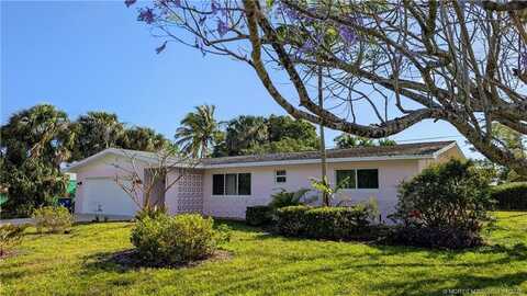 1117 NE Kubin Avenue, Jensen Beach, FL 34957