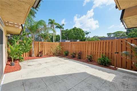 6476 SE Windsong Lane, Stuart, FL 34997