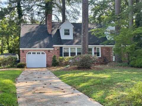 418 Pin Oak Road, Newport News, VA 23601