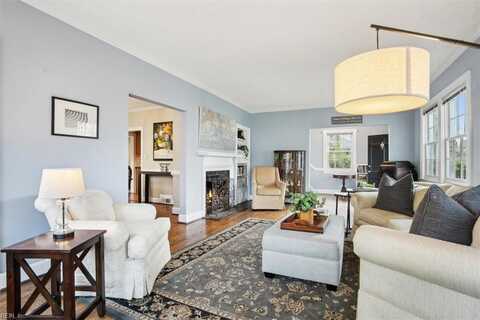 300 Ferguson Avenue, Newport News, VA 23601