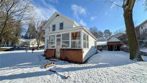 32 3rd Avenue S, Sauk Rapids, MN 56379