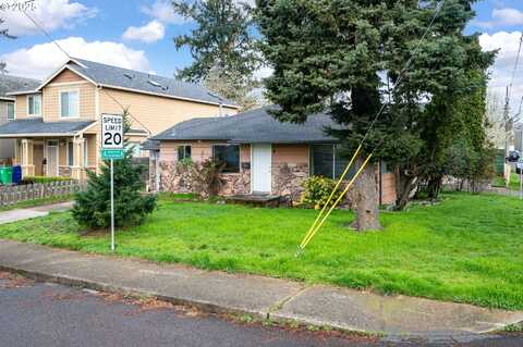 8625 SE KNAPP ST, Portland, OR 97266
