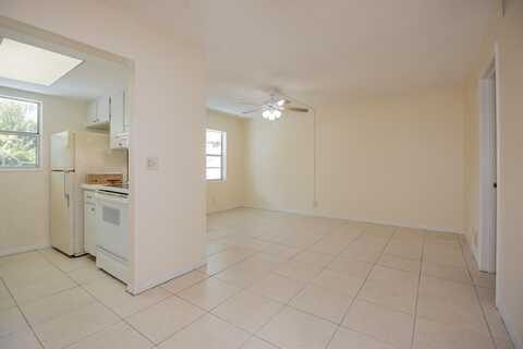 221 SE 3rd Avenue, Boynton Beach, FL 33435