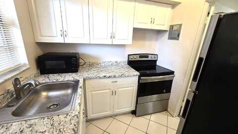 3530 NW 43 Avenue, Lauderdale Lakes, FL 33319