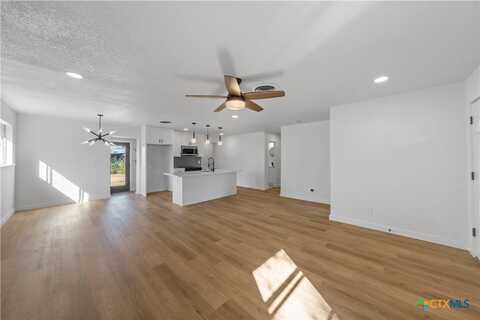 115 W Fowler Avenue, Killeen, TX 76541