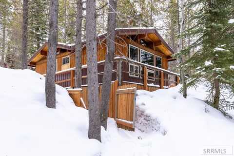 4127 Big Springs Loop Road, Island Park, ID 83429