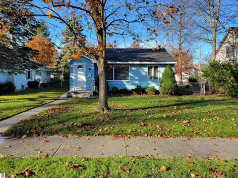 414 Davis St Davis Street, Traverse City, MI 49686