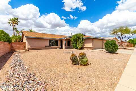 8691 N Huckelberry Way, Tucson, AZ 85742