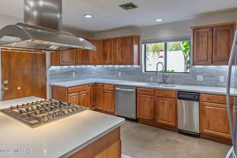 4370 Camino Yermo, Tucson, AZ 85750