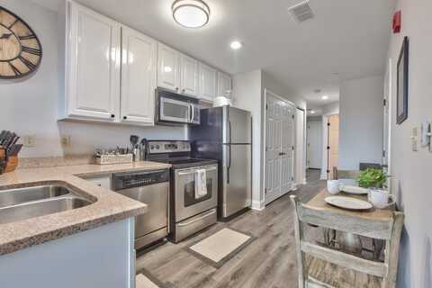 215 W College Avenue unit: 305, Tallahassee, FL 32301
