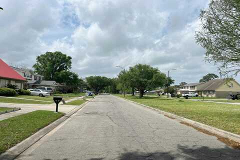 Dwyer, NEW ORLEANS, LA 70129