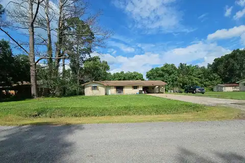 Diane St, Lawtell, LA 70570