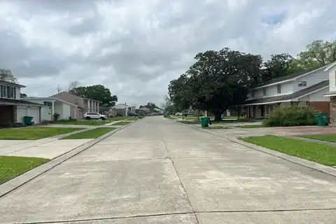 Emerson, GRETNA, LA 70056